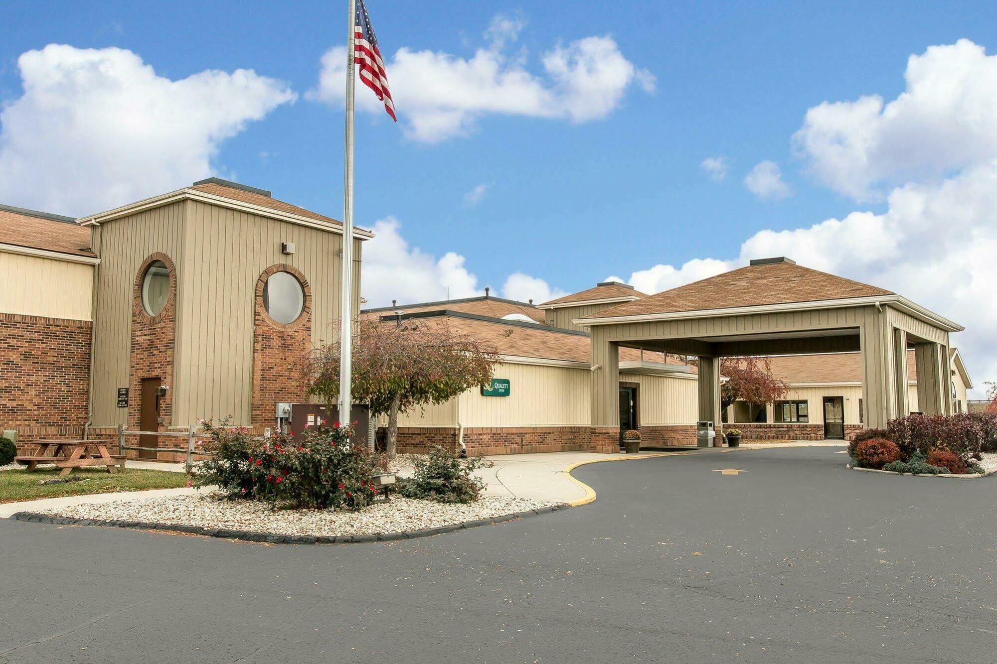 Quality Inn Upper Sandusky Eksteriør bilde